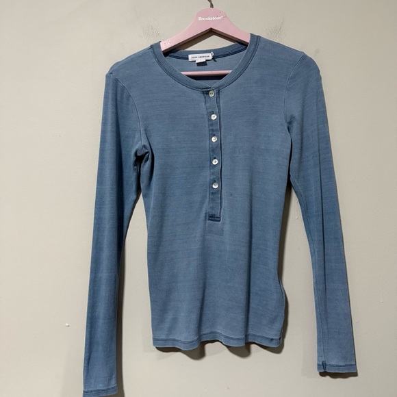 Good American Jeanius Fitted Henley Indigo376 Size Medium Long Sleeve - Picture 5 of 10
